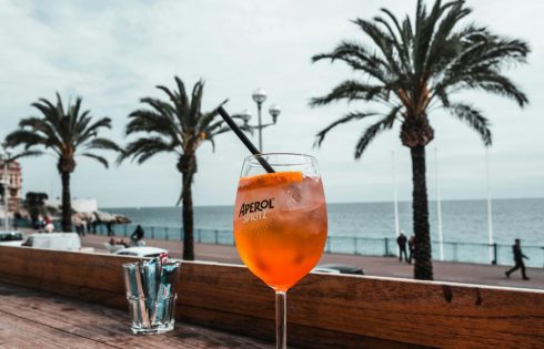 5 cocktail a base di vino da assaggiare in estate e dove sorseggiarli